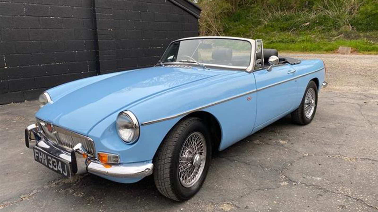 15 tempting classics for sale this week | Classic & Sports Car